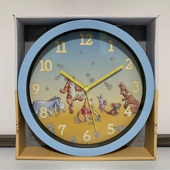 Disney Winnie The Pooh Analog Wall Clock-NIB - Picture 1 of 5